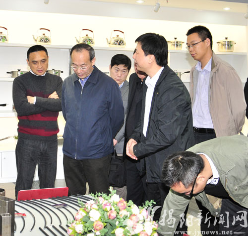 ���Ų��{(di��o)�нM�W���{(di��o)�����н��ٮa(ch��n)�I(y��)�l(f��)չ��r